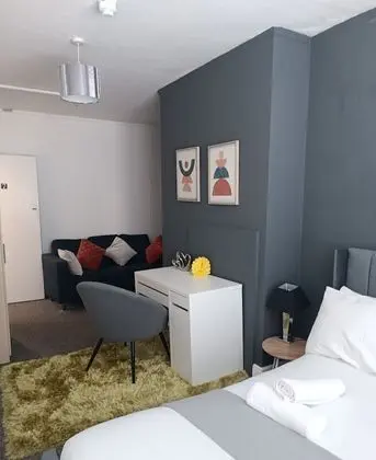 Tek Büyük Yataklı Oda