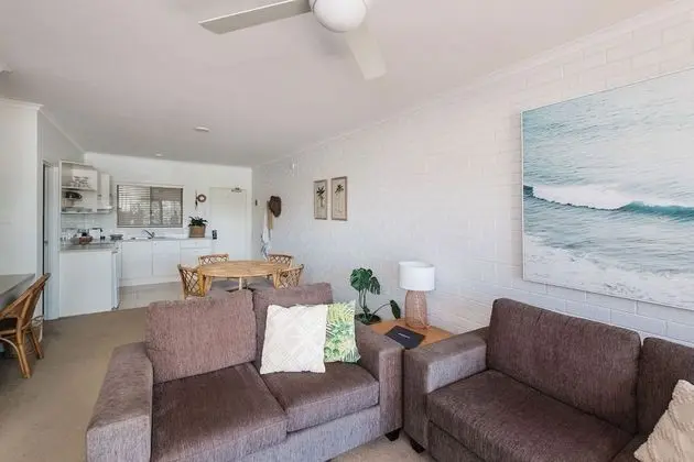 Standard Apart Daire, 2 Yatak Odası, Sigara İçilmez, Mutfak (S/C Poolside Unit)