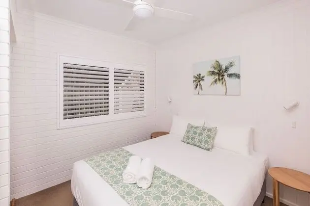 Standard Apart Daire, 2 Yatak Odası, Sigara İçilmez, Mutfak (S/C Poolside Unit)