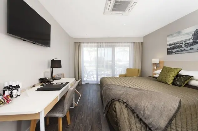 Deluxe Stüdyo, 1 Büyük (Queen) Boy Yatak, Balkon, Okyanus Manzaralı
