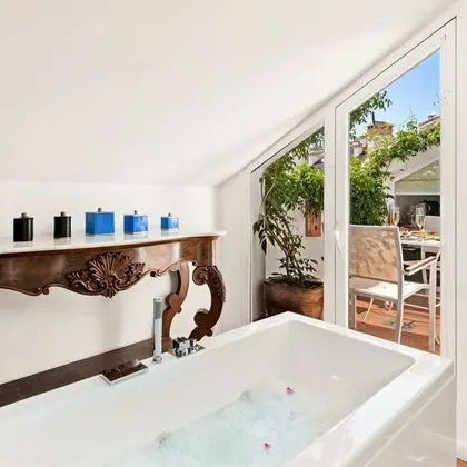 Deluxe Oda, Balkon