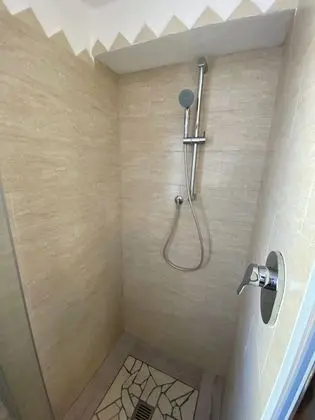 Design Tek Büyük veya İki Ayrı Yataklı Oda