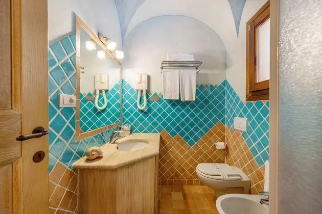 Superior Üç Kişilik Oda, Banyolu/Duşlu (Camera Deluxe )