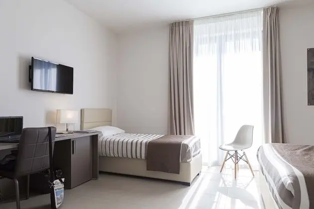 Business Üç Kişilik Oda