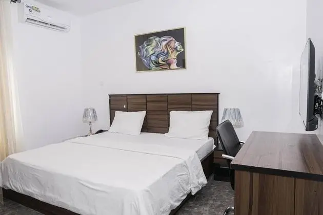Deluxe Tek Büyük Yataklı Oda