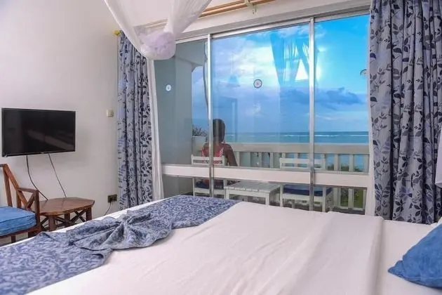 Tek Büyük Yataklı Oda, Balkon, Deniz Manzaralı