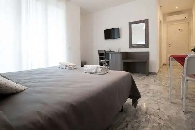 Üç Kişilik Oda