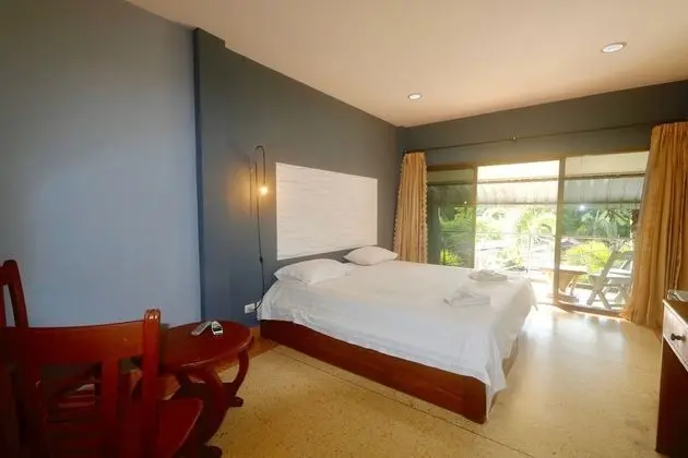 Standard Oda, 1 En Büyük (King) Boy Yatak, Balkon, Havuz Manzaralı