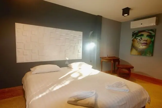 Standard Oda, 1 En Büyük (King) Boy Yatak, Balkon, Havuz Manzaralı