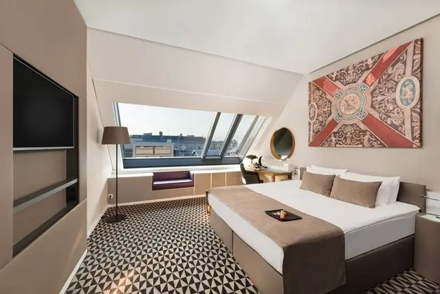 Top Floor Executive