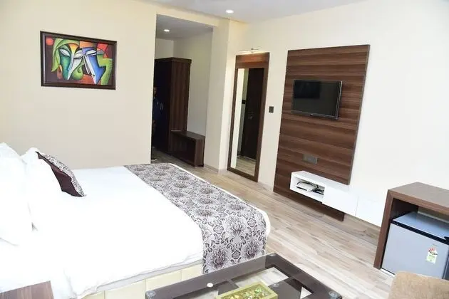 Superior Tek Büyük veya İki Ayrı Yataklı Oda