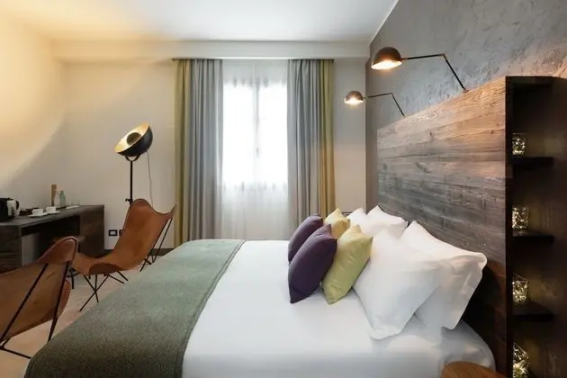 Deluxe Tek Büyük veya İki Ayrı Yataklı Oda
