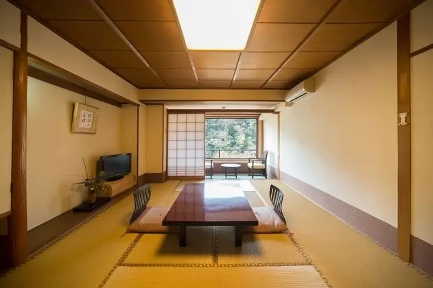 Traditional Oda, Vadi Manzaralı (Japanese Style, 8 Tatami mats)