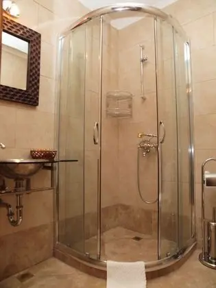 Büyük Yataklı Tek Kişilik Oda (Free Sauna & Ski Shuttle)