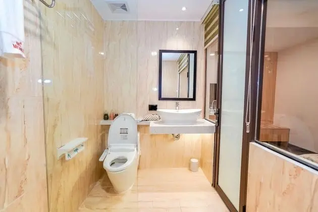 Premium Tek Büyük Yataklı Oda