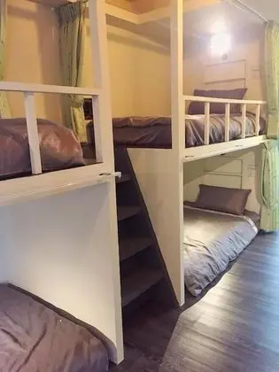 Ortak Ranzalı Oda, Karma Ranzalı Oda