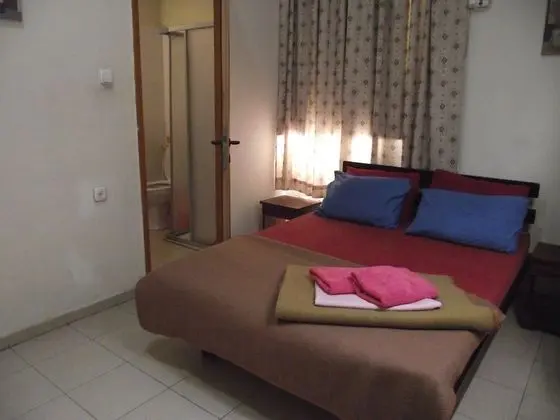 Economy Tek Büyük veya İki Ayrı Yataklı Oda