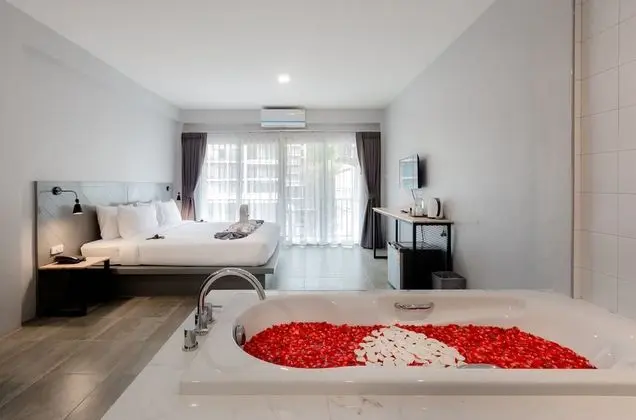 Honeymoon Oda, 1 En Büyük (King) Boy Yatak, Küvet, Şehir Manzaralı