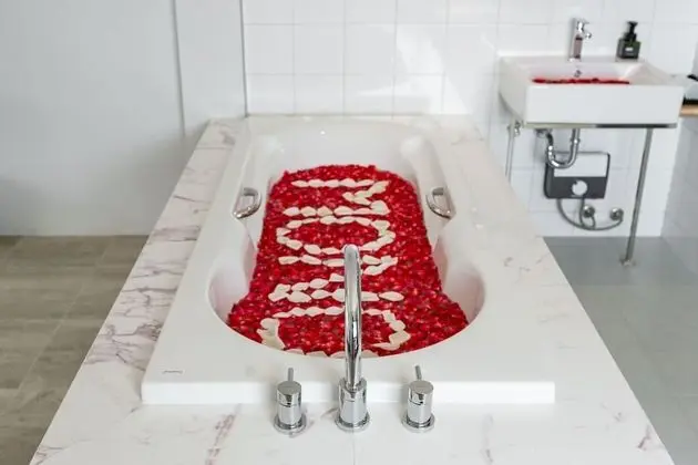 Honeymoon Oda, 1 En Büyük (King) Boy Yatak, Küvet, Şehir Manzaralı