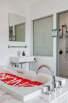 Honeymoon Oda, 1 En Büyük (King) Boy Yatak, Küvet, Şehir Manzaralı