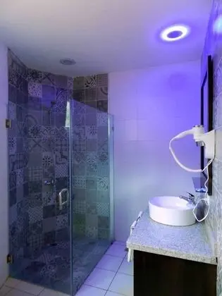 Deluxe Tek Büyük Yataklı Oda, 2 Çift Kişilik Yatak