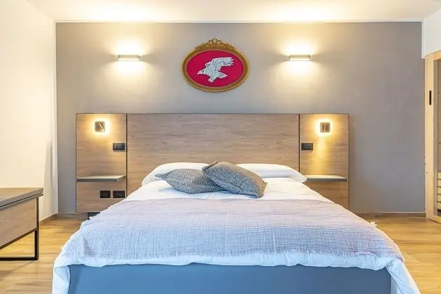 Superior Tek Büyük veya İki Ayrı Yataklı Oda