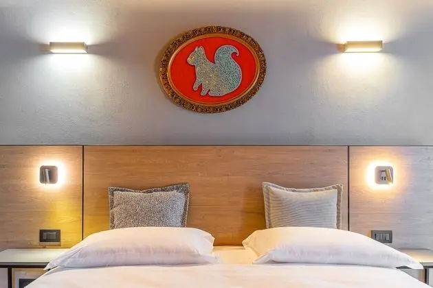 Superior Tek Büyük veya İki Ayrı Yataklı Oda