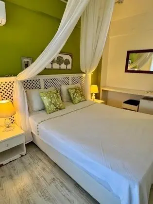 Deluxe Oda-Balkonlu, Bahçe Manzaralı, Balkonlu