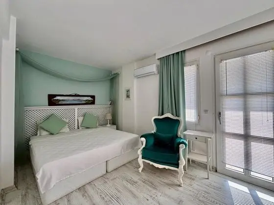 Deluxe Oda-Balkonlu, Bahçe Manzaralı, Balkonlu