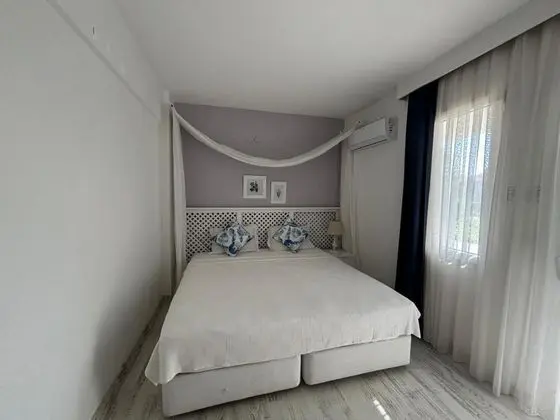 Deluxe Oda-Balkonlu, Bahçe Manzaralı, Balkonlu
