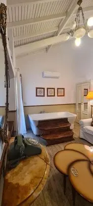 Jakuzili Suit Oda, Bahçe Manzaralı, Jakuzili