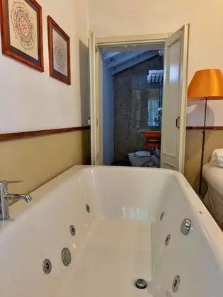 Jakuzili Suit Oda, Bahçe Manzaralı, Jakuzili