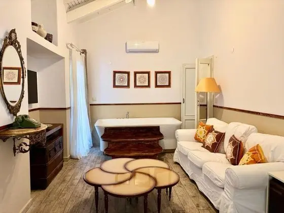 Jakuzili Suit Oda, Bahçe Manzaralı, Jakuzili