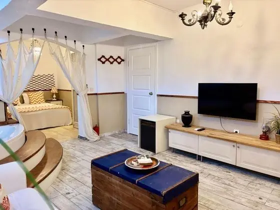 Jakuzili Suit Oda, Bahçe Manzaralı, Jakuzili