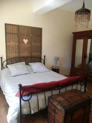 Tek Büyük Yataklı Oda (La Petite Bêtise)