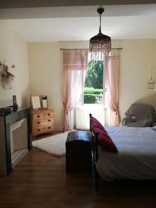 Tek Büyük Yataklı Oda (La Petite Bêtise)