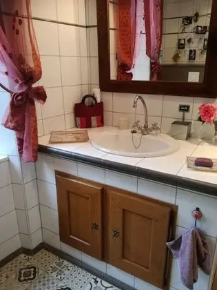 Tek Büyük Yataklı Oda (La Petite Bêtise)