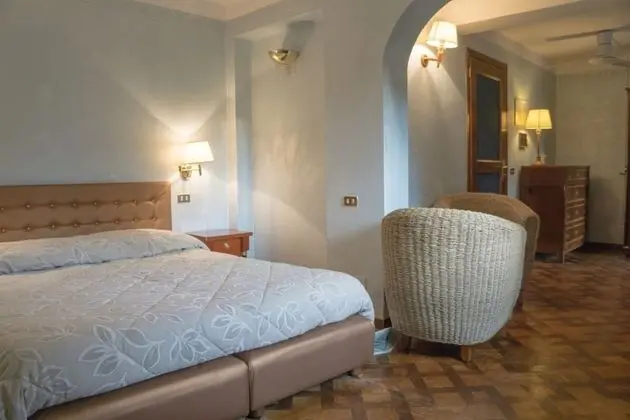 Süit, Sıcak Su Havuzu