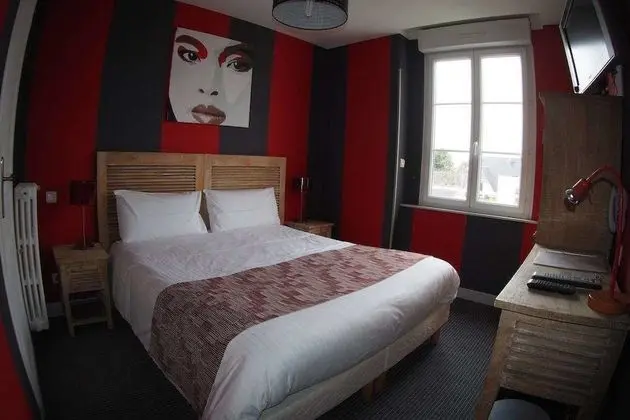 Comfort Tek Büyük Yataklı Oda