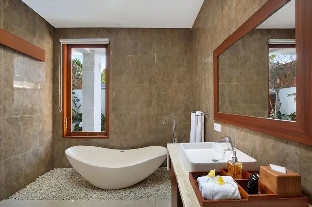 Luxury Villa, 2 Yatak Odası, Havuz Manzaralı