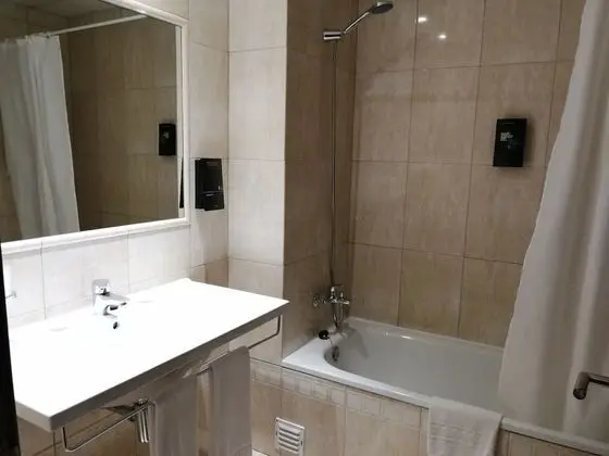 Tek Büyük veya İki Ayrı Yataklı Oda