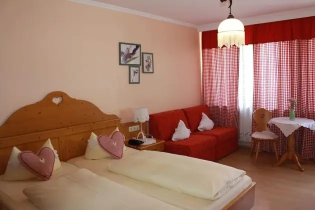 Standard Üç Kişilik Oda