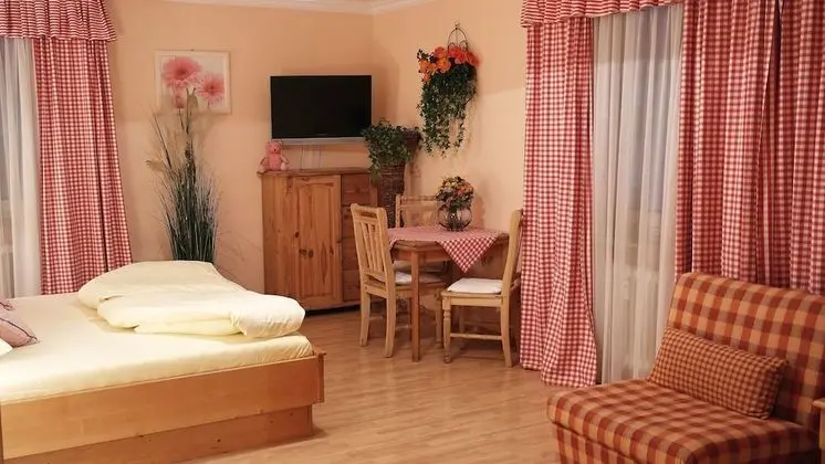 Standard Üç Kişilik Oda