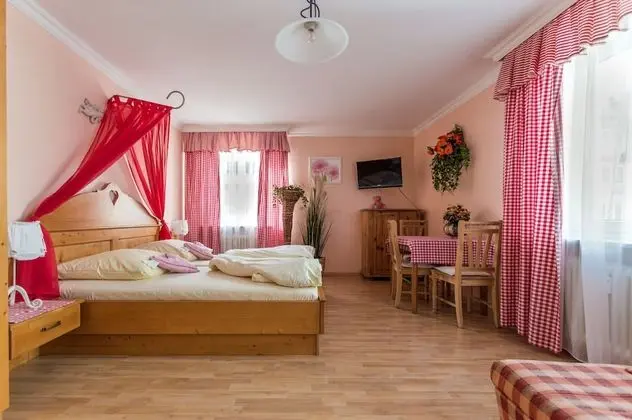 Standard Üç Kişilik Oda