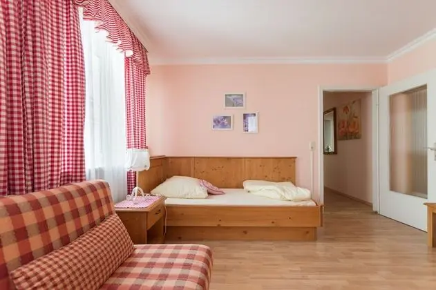 Standard Üç Kişilik Oda
