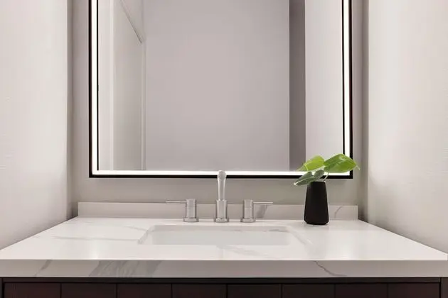 Oda, 1 En Büyük (King) Boy Yatak, Engellilere Uygun (Accessible Tub)