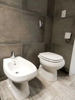 Üç Kişilik Oda