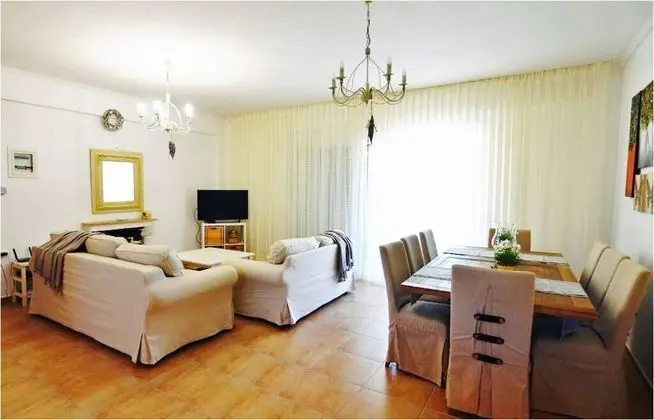 Family Villa, 4 Yatak Odası, Kişiye Özel Havuzlu (Villa Hellas)