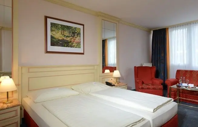 Comfort Tek Büyük veya İki Ayrı Yataklı Oda