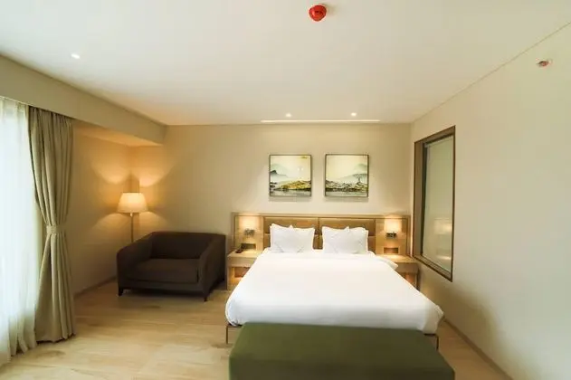 Deluxe Room with Balcony